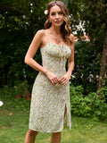 A halter dress with a slit at the bottom_CWDSD4236