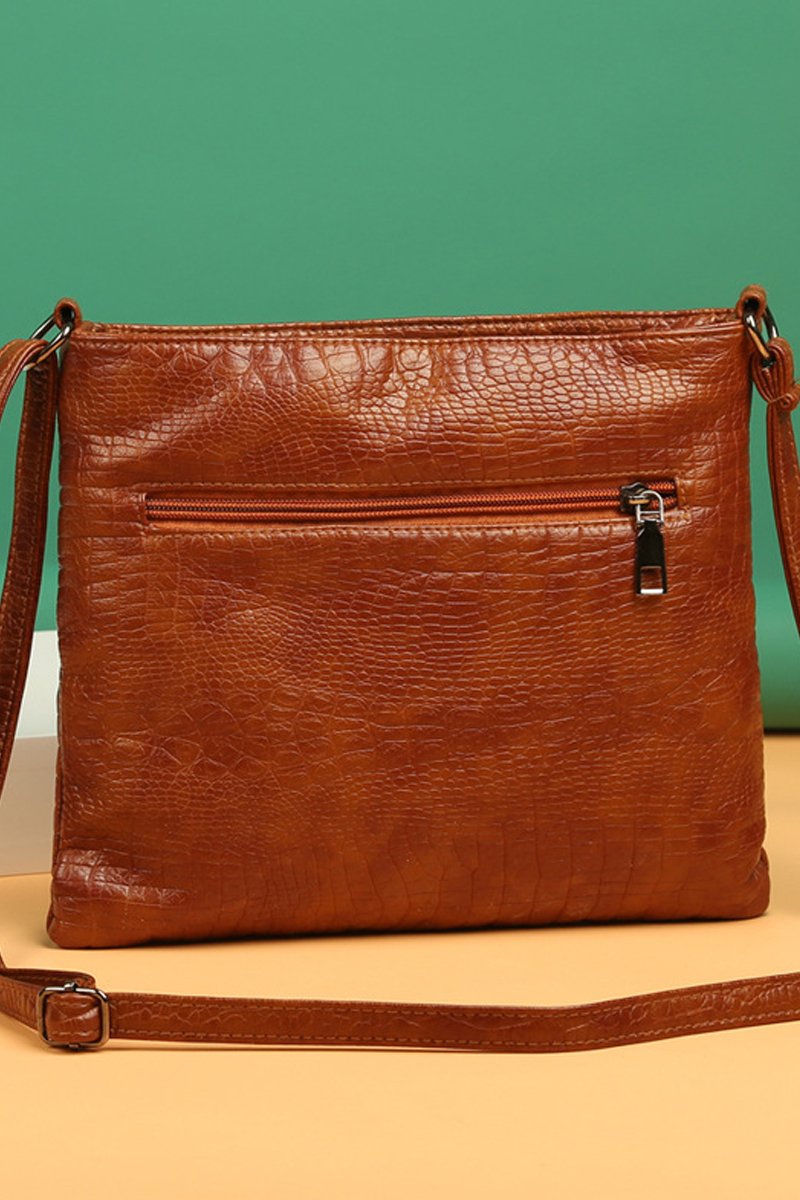 ONE SHOULDER RETRO ENVELOPE BAG