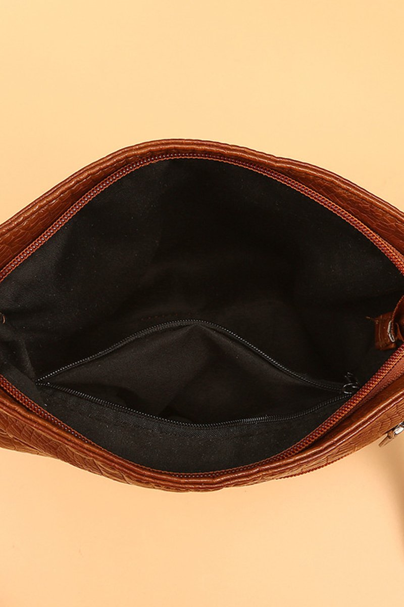 ONE SHOULDER RETRO ENVELOPE BAG