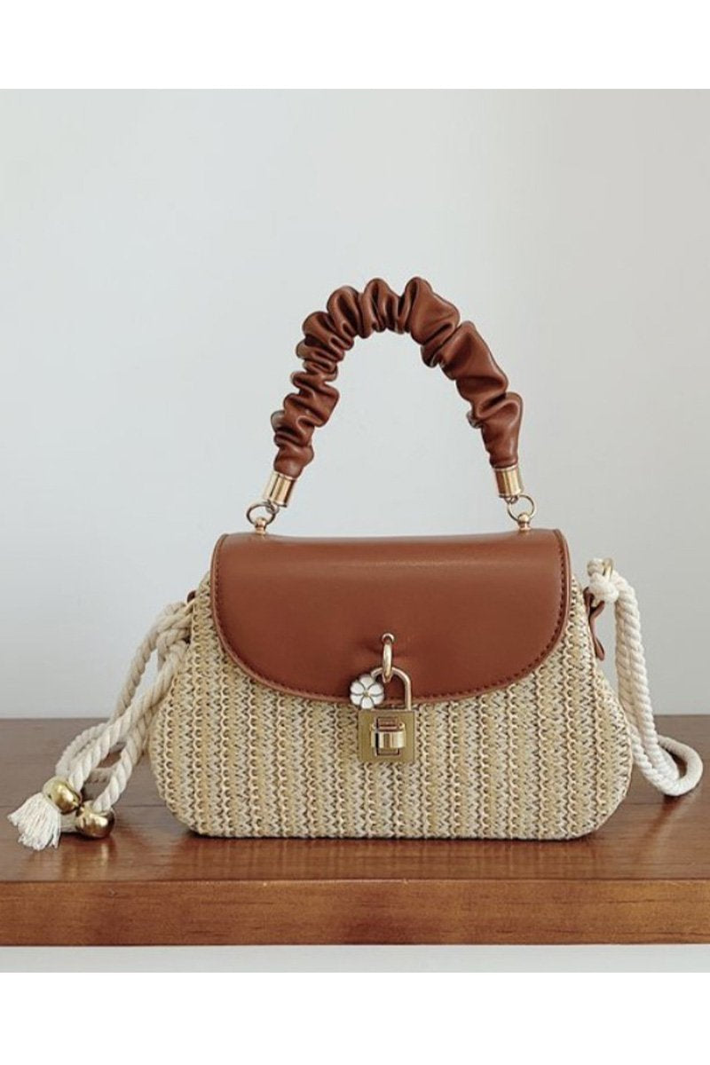 WRINKLED HANDLE RATAN BOX CROSS BAG