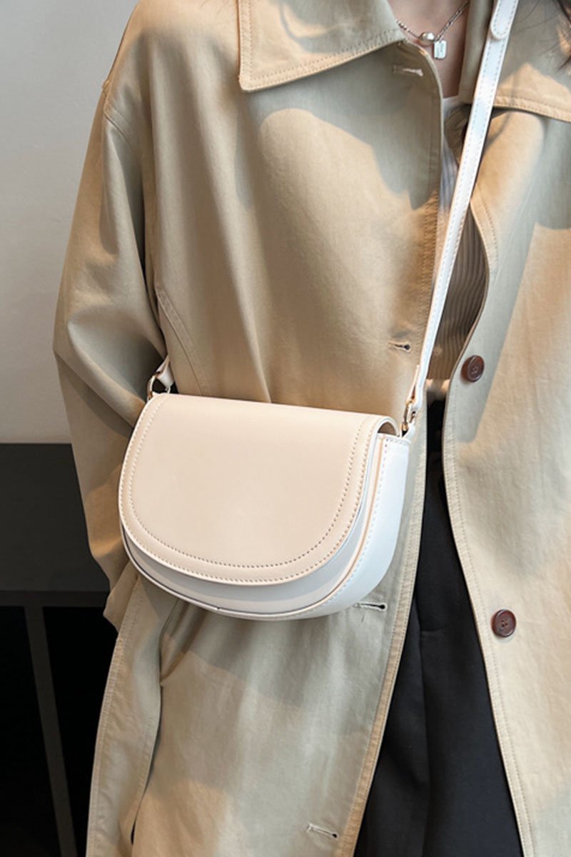 LEATHER RETRO BUCKLE SHOULDER BAG