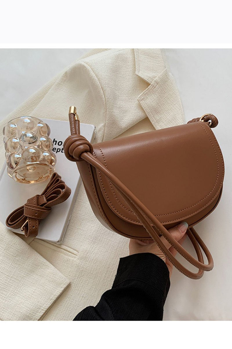 LEATHER RETRO BUCKLE SHOULDER BAG