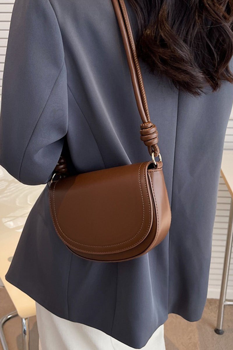 LEATHER RETRO BUCKLE SHOULDER BAG