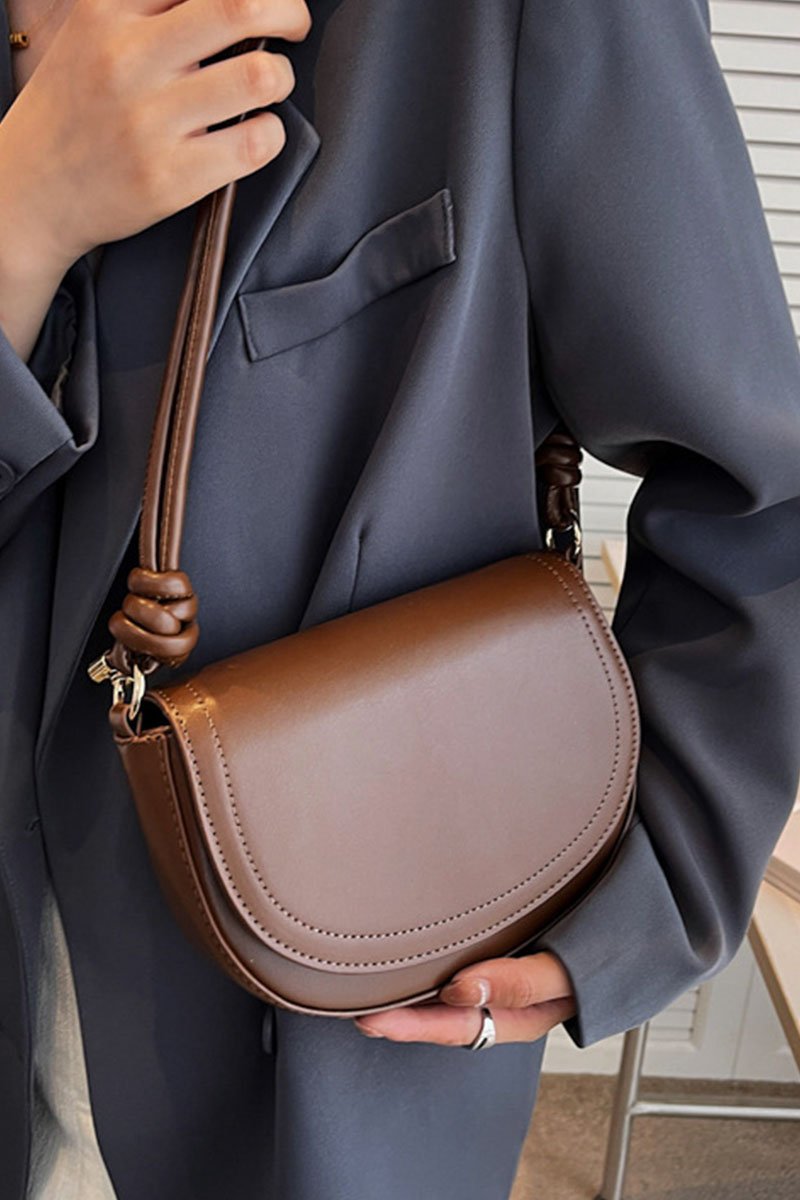 LEATHER RETRO BUCKLE SHOULDER BAG