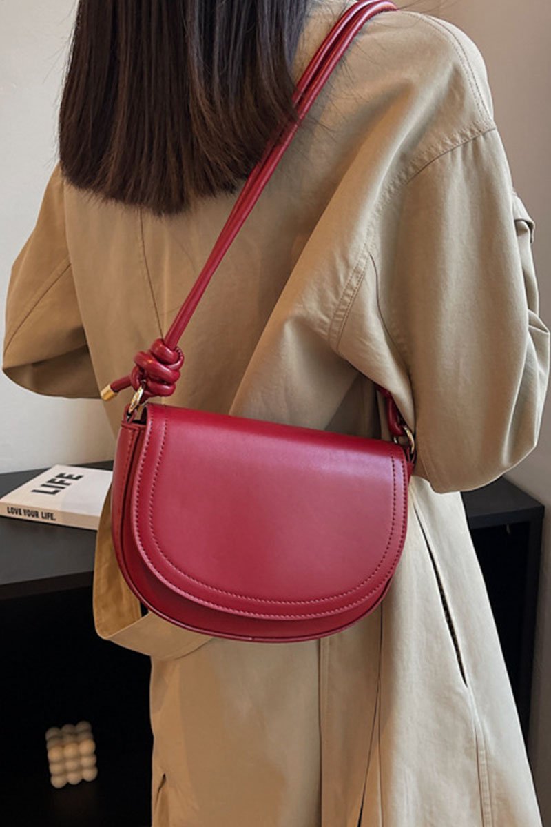 LEATHER RETRO BUCKLE SHOULDER BAG