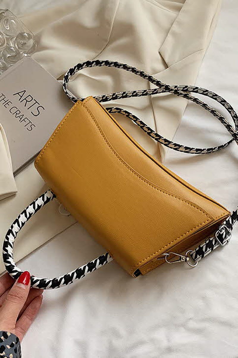 ONE SHOULDER MESSENGER SMALL SQUARE BAG