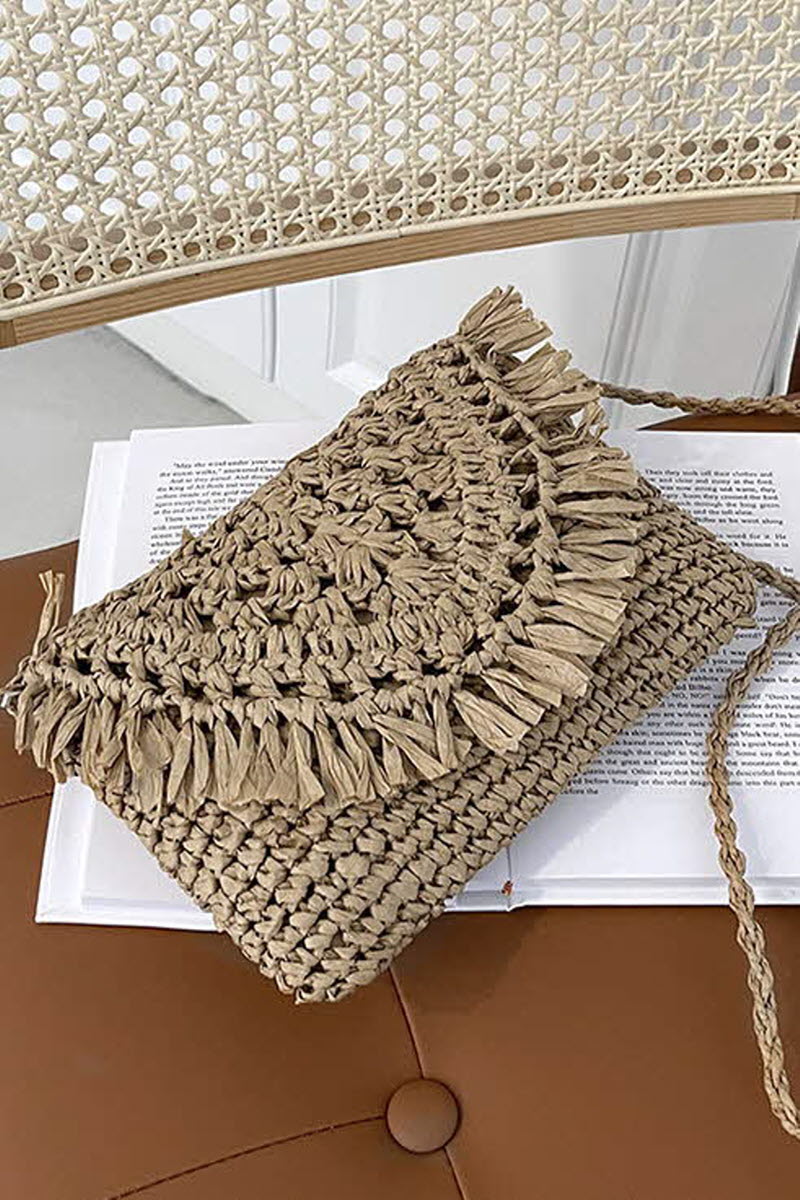 STRAW WOVEN TASSEL DECORATIVE SHOULDER BAG