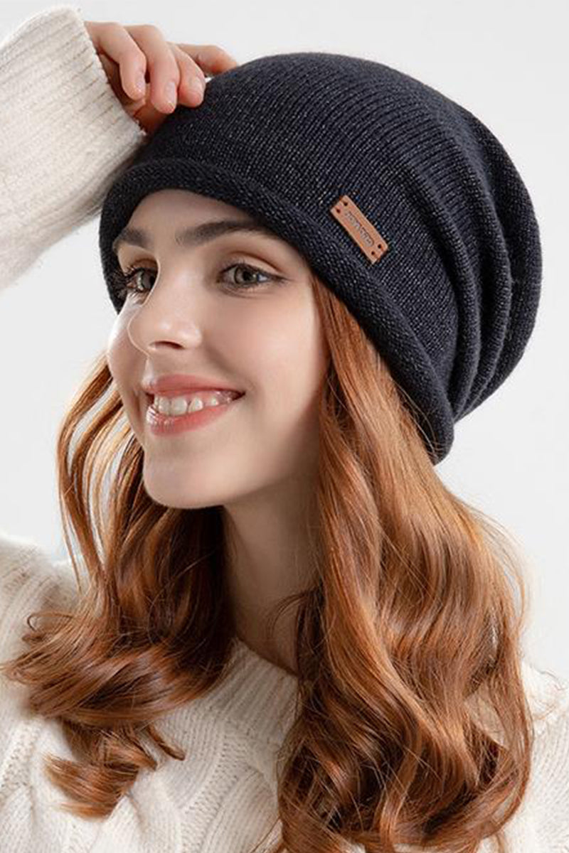 WOMEN LETTER LABEL DECOR BEANIE