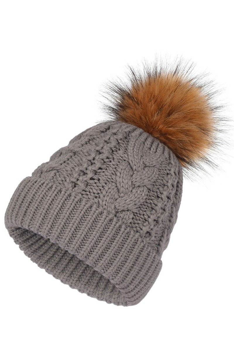 FLUFFY POM POM BASIC TWISTED KNIT BEANIE