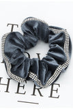 SOLID COLOR VELVET SCRUNCHIE