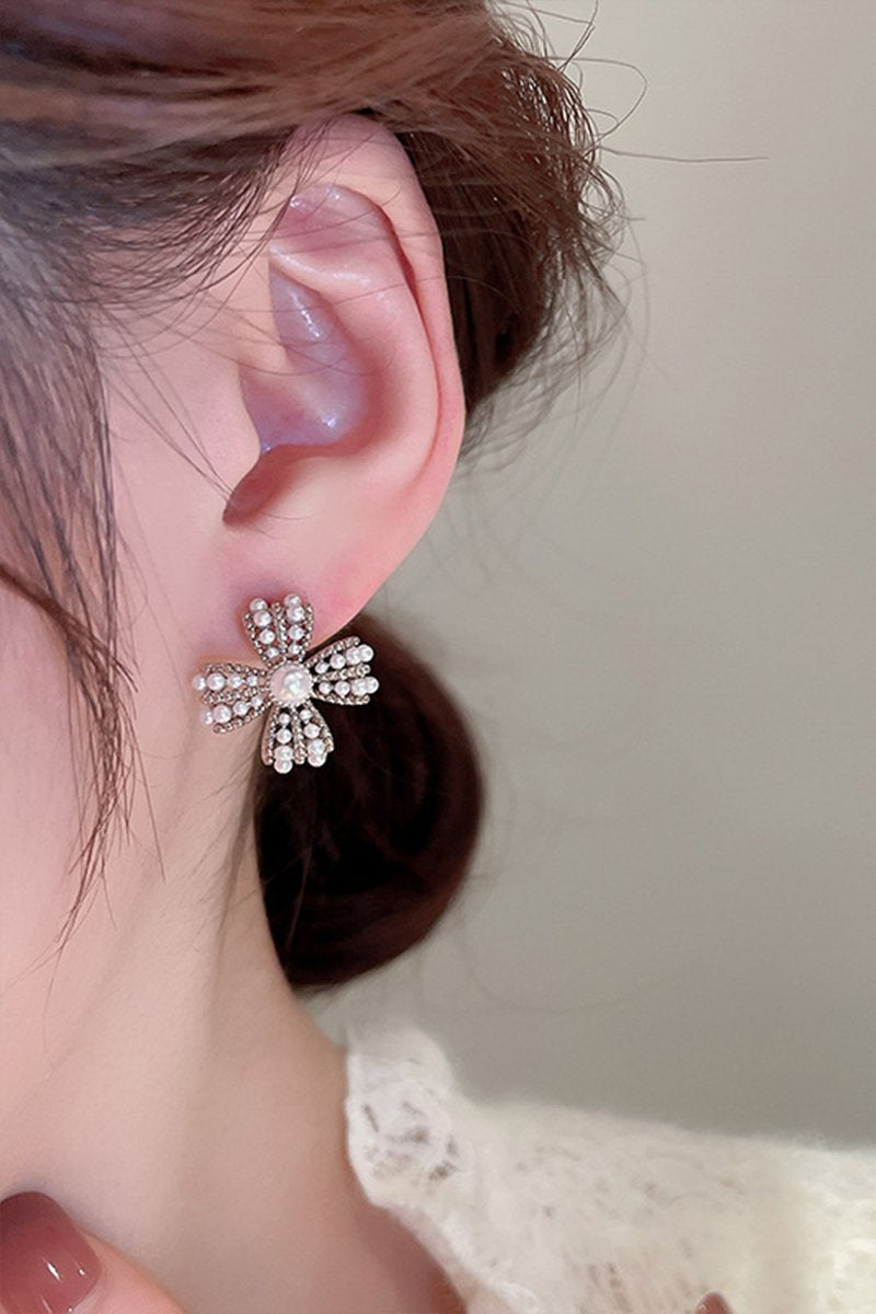 BEADS DECKED STUD EARRINGS