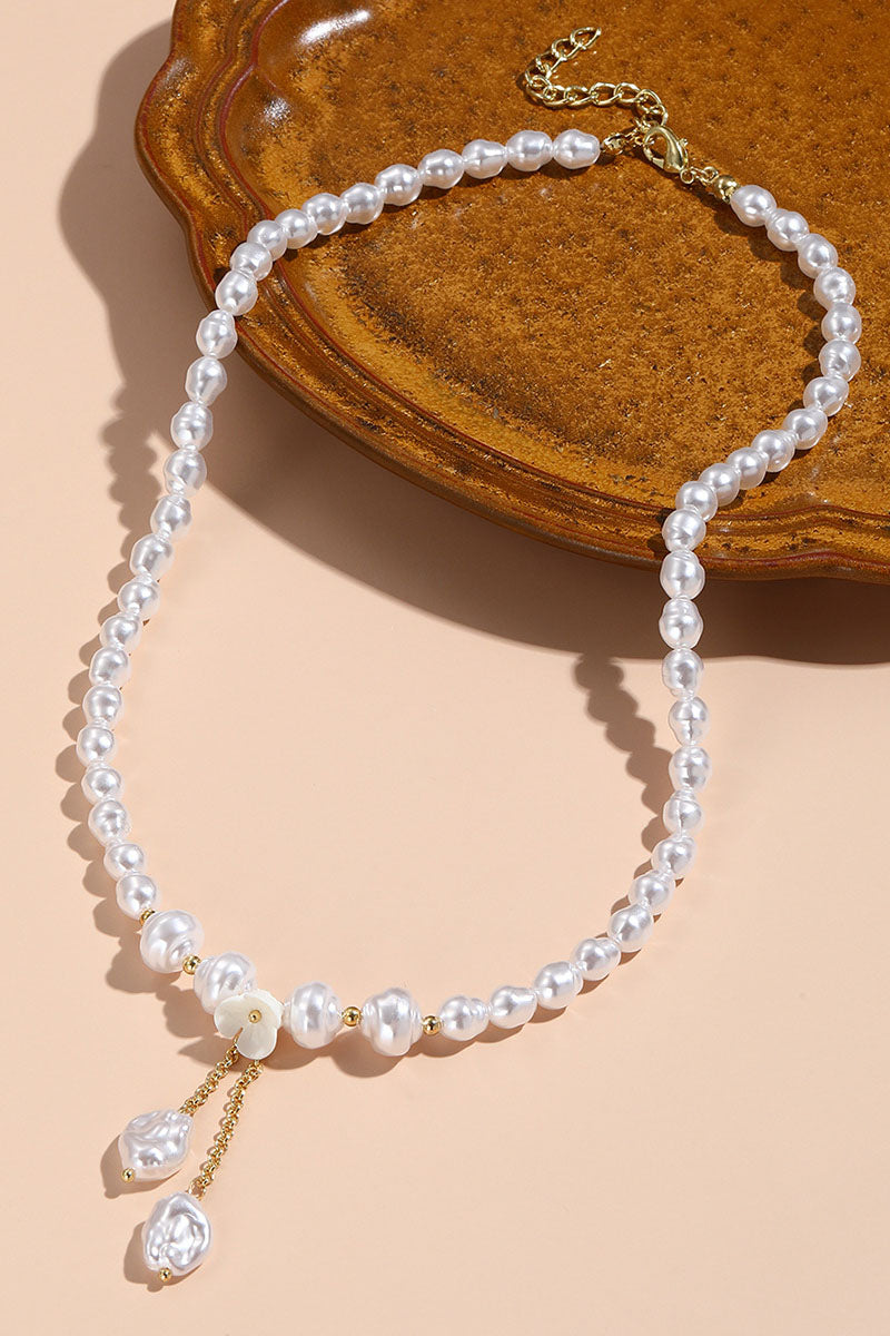 FAUX PEARL CHARM PENDANT NECKLACE