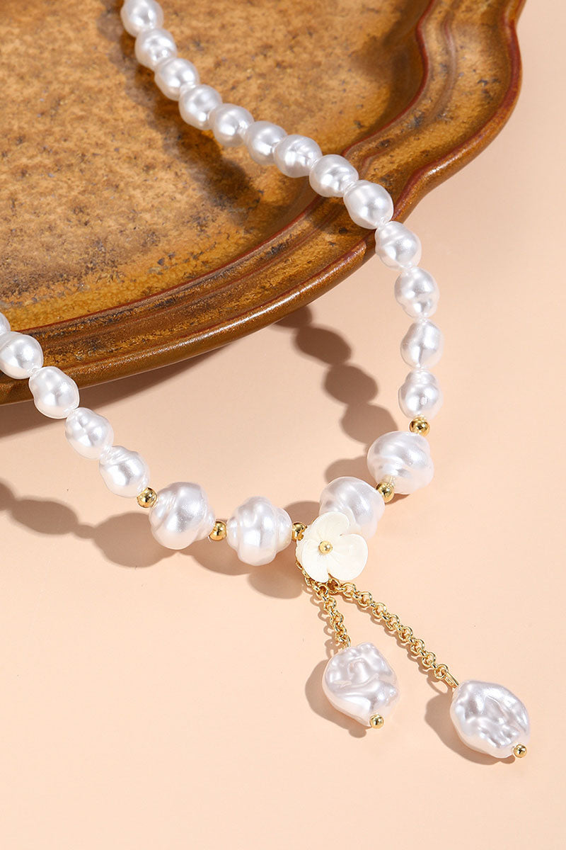 FAUX PEARL CHARM PENDANT NECKLACE