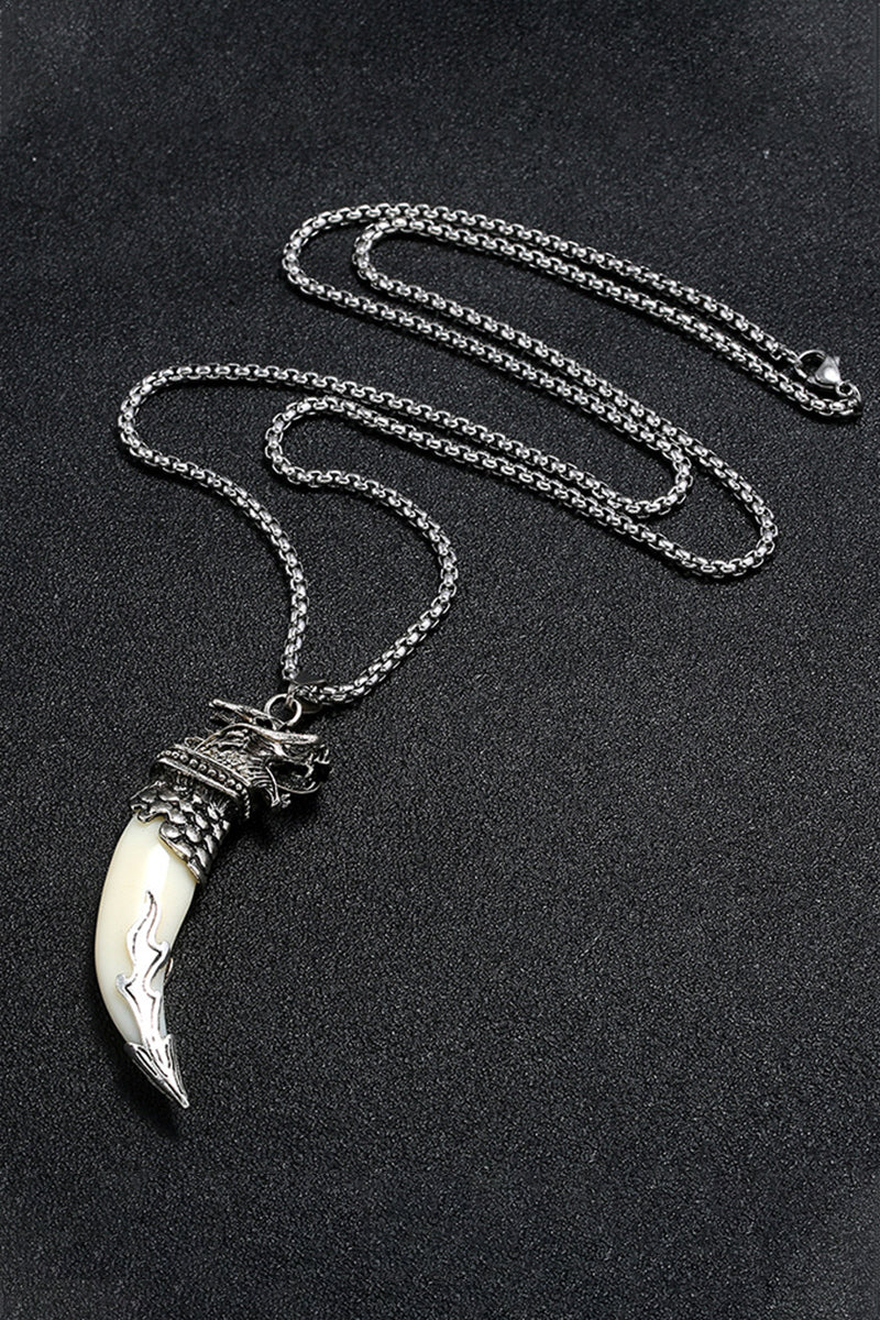 FASHION WOLF HEAD AND SPIKE PENDANT NECKLACE