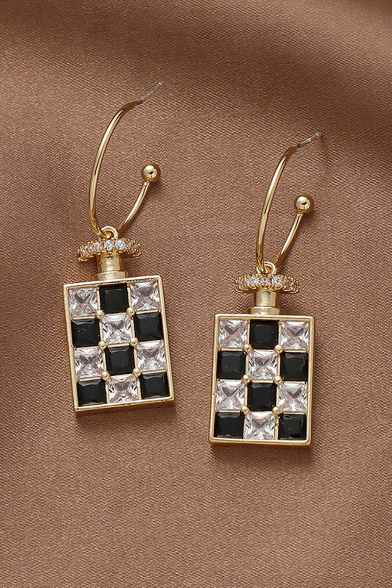 SILVER NEEDLE CHECKERBOARD EARRINGS