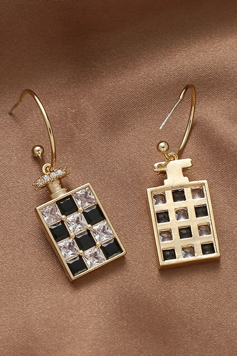 SILVER NEEDLE CHECKERBOARD EARRINGS