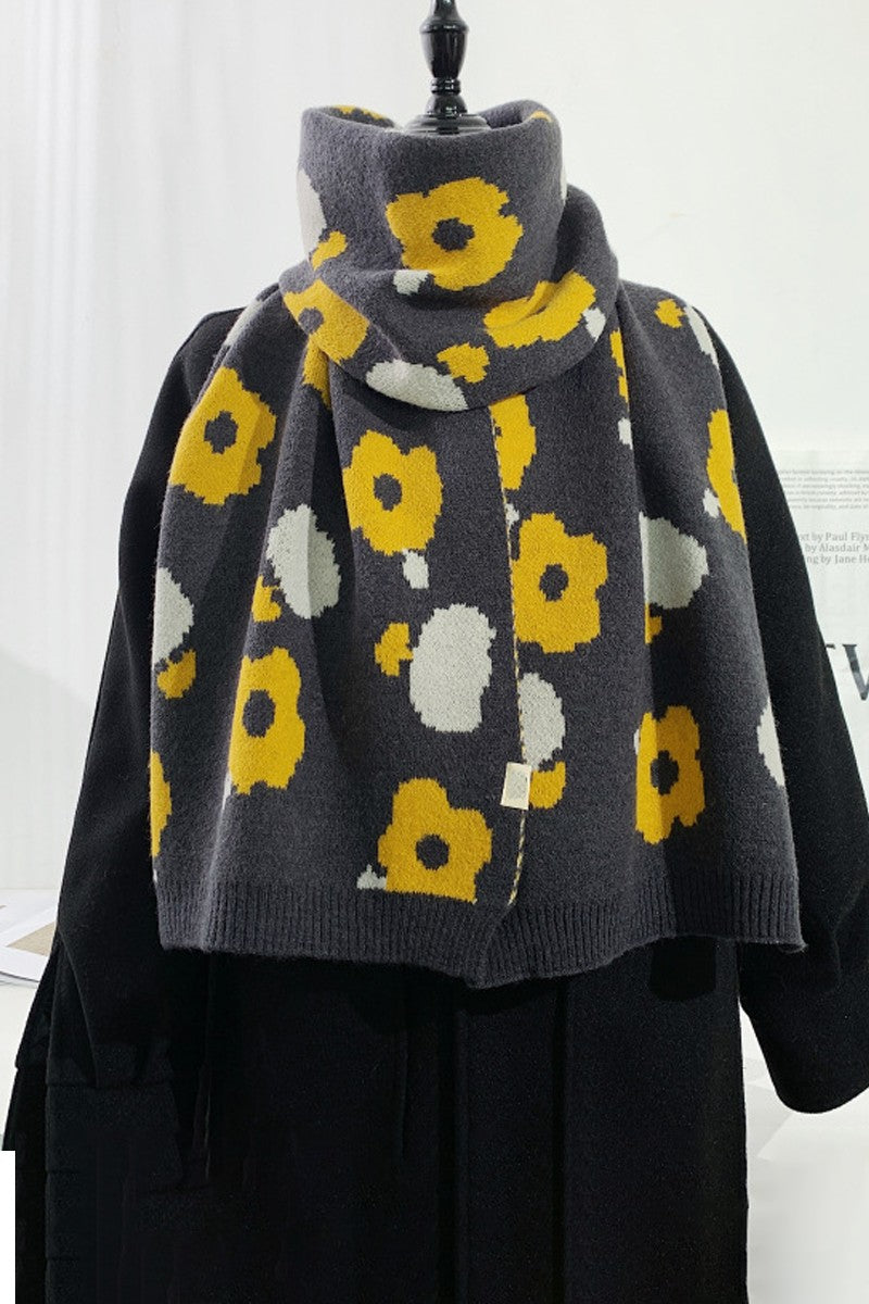 WOMEN KNITTED FLOWER PATTERN SCARF