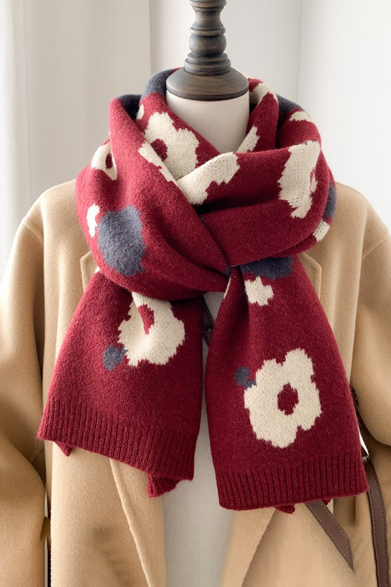 WOMEN KNITTED FLOWER PATTERN SCARF