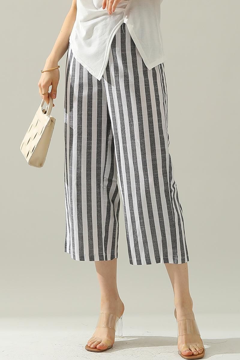 VERTICAL STRIPE ELASTIC WAIST WIDE LEG CAPRANTS - Doublju