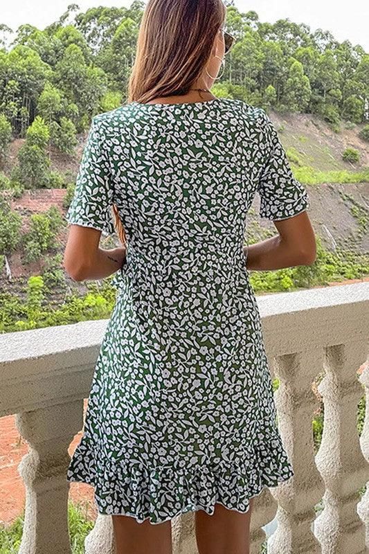 SHORT SLEEVED LACE UP WAIST V NECK FLORAL DRESS - Doublju