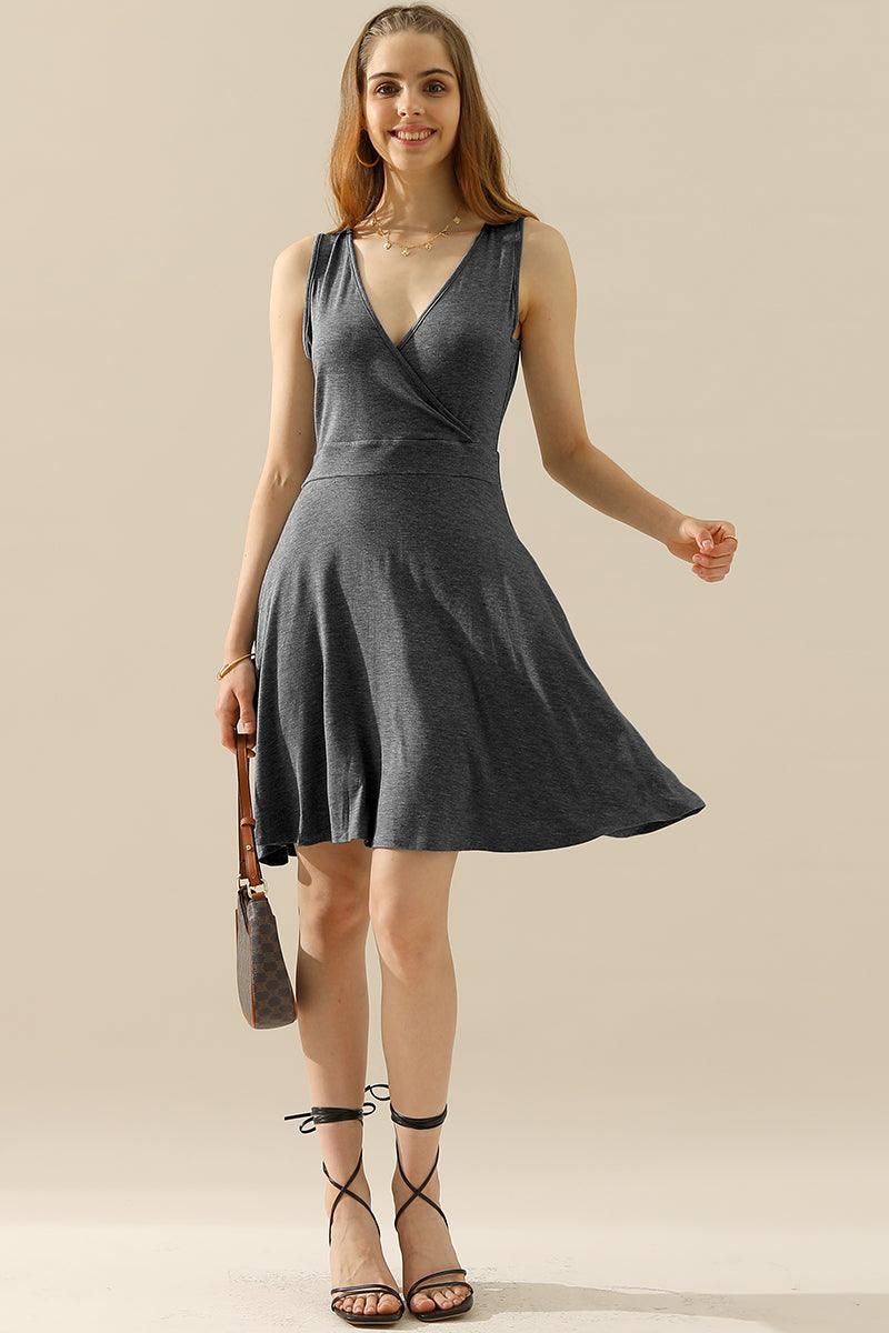 DEEP V NECK SLEEVELESS SWING FLOUNCE DRESSES - Doublju