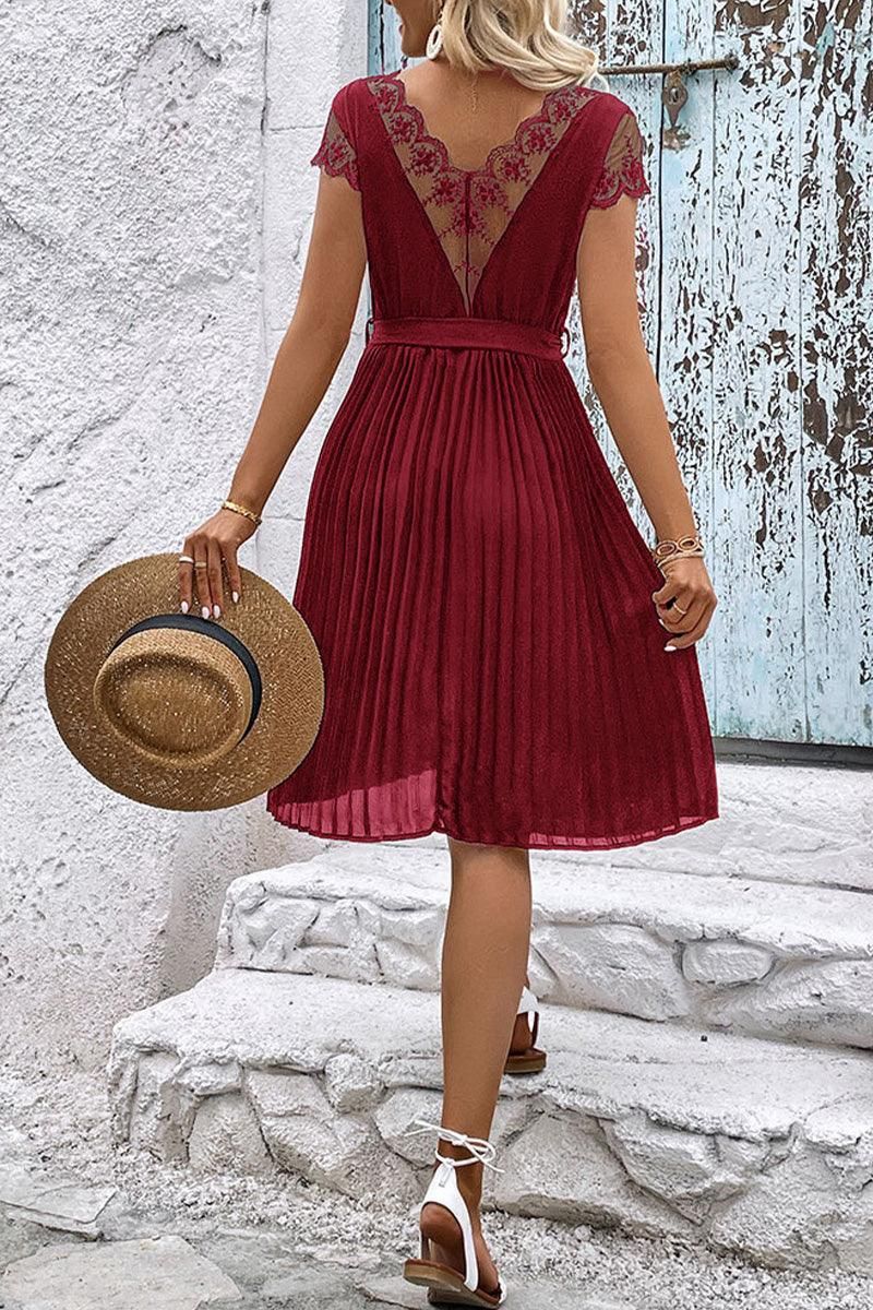 LACE DETAILED SLEEVELESS V NECK DRESS - Doublju