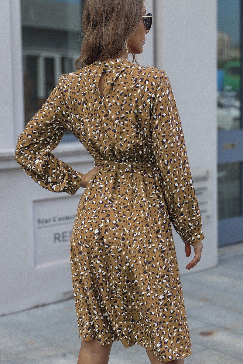 WOMEN LEOPARD PRINTING HIGH NECK BELTED MID DRESS