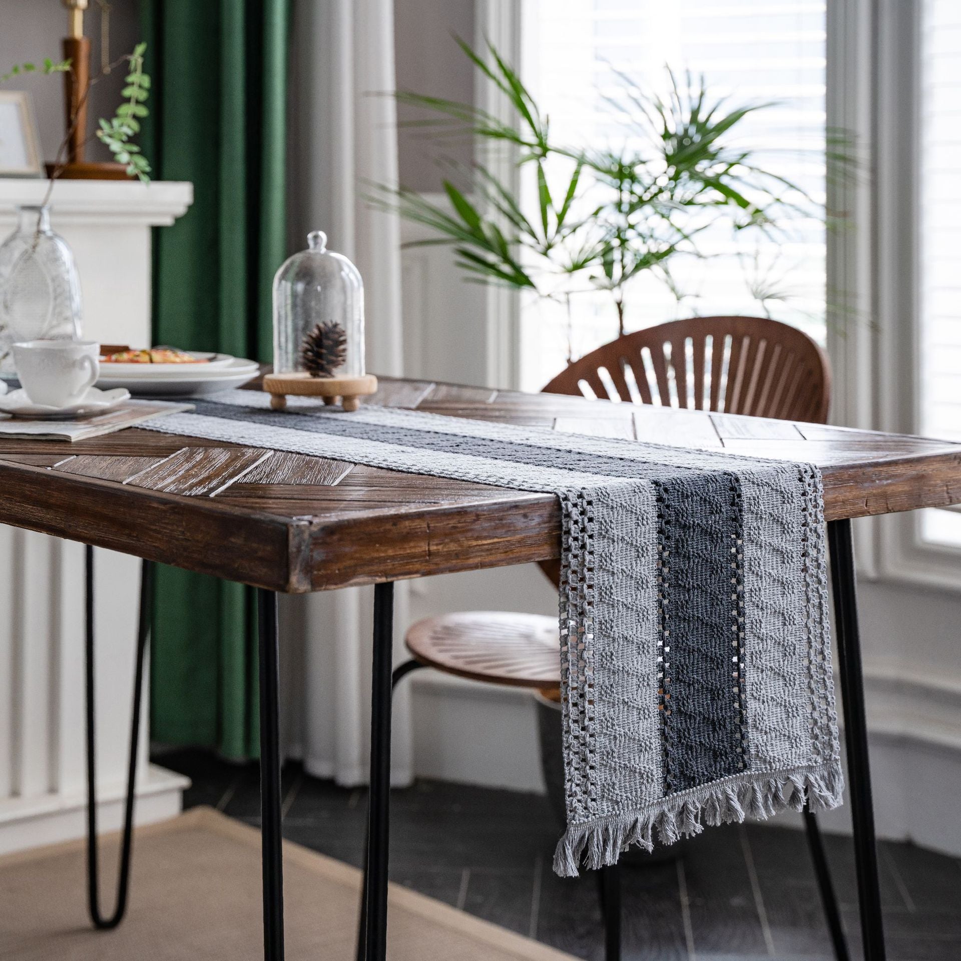 MULTI PATTERNED TABLE CLOTH TABLE RUNNER