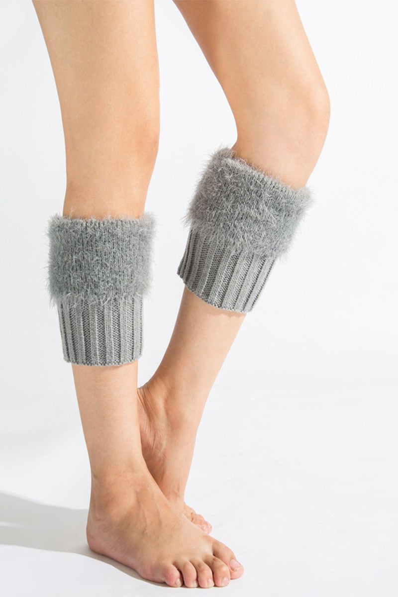 KNITTED FAUX FUR LEG WARMERS