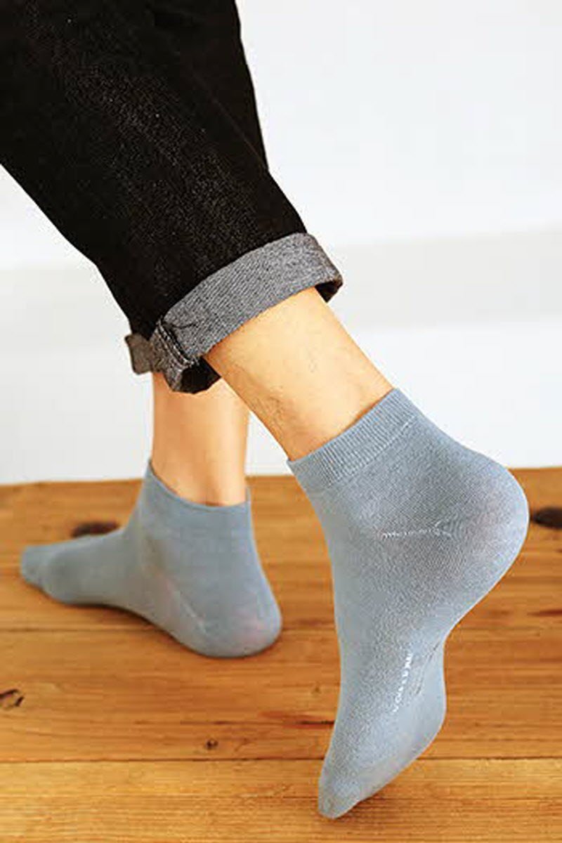 SOLID COLOR BREATHABLE COTTON SOCKS