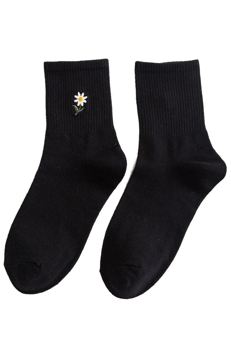 FLOWER EMBROIDERY TRENDY SOCKS