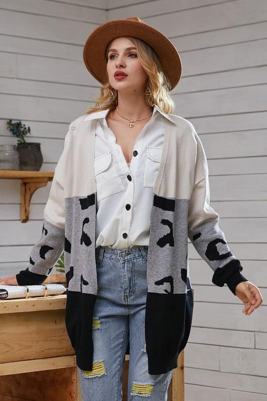 LONG SLEEVE ABSTRACT COLOR BLOCK CARDIGAN - Doublju