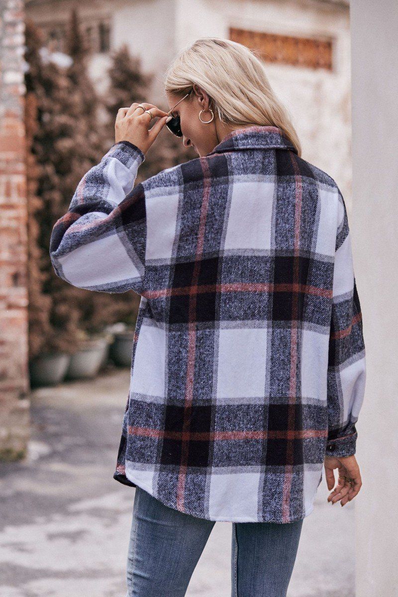 WOMEN FLIP TIE POCKET LOOSE PLAID JACKET