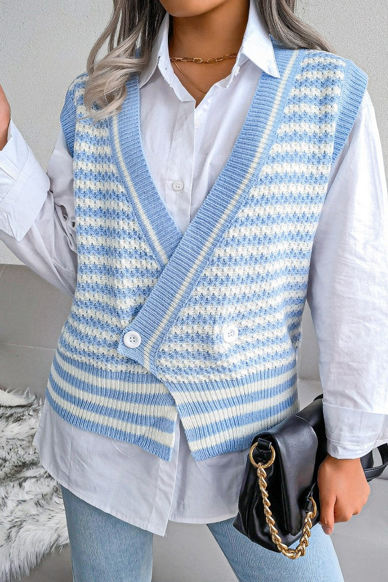 WOMEN CROSS BUTTON PATTERNED KNIT VEST