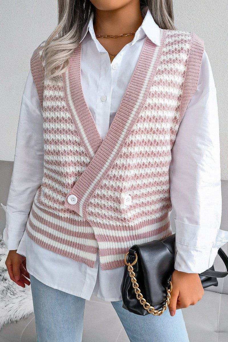 WOMEN CROSS BUTTON PATTERNED KNIT VEST