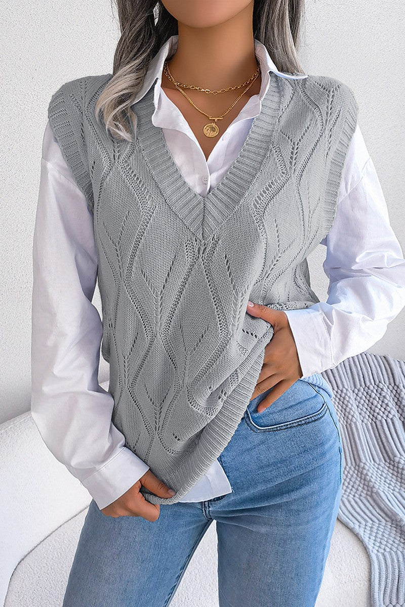 WOMEN PUNCHING KNITTED LOOSE FIT SWEAT VEST