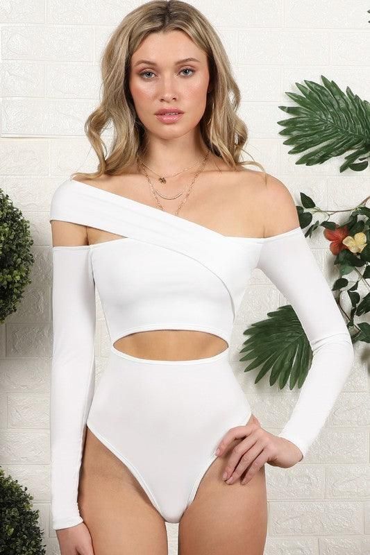 BANDED AND CUTOUT DETAILED SEXY BODYSUIT - Doublju