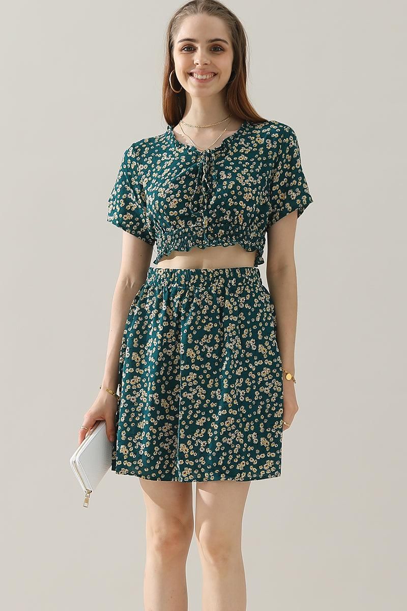 SMALL FLORAL CROP TOP AND HIGH WAIST SKIRT SET - Doublju