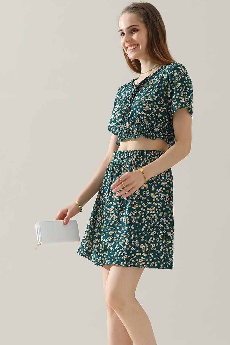 SMALL FLORAL CROP TOP AND HIGH WAIST SKIRT SET - Doublju