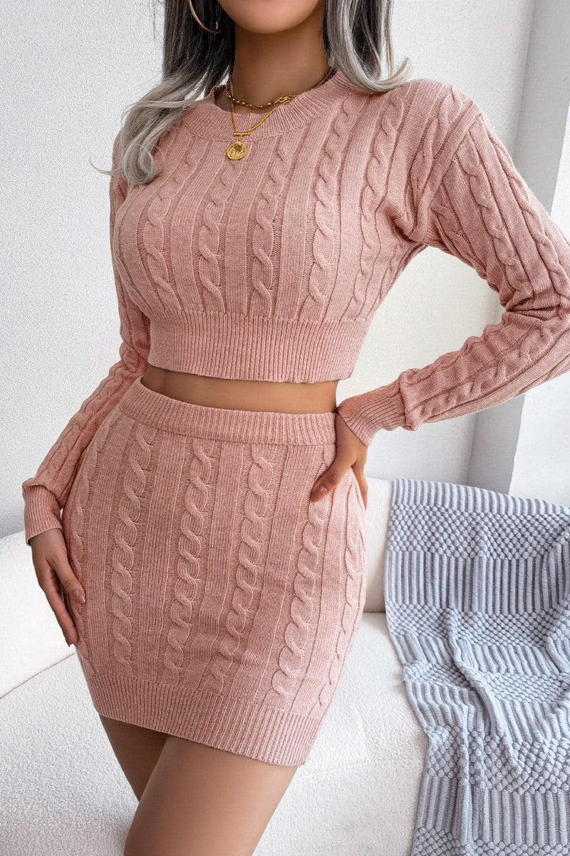 WOMEN CABLE KNIT CROP SWEATSHIRT AND SKIRT SET