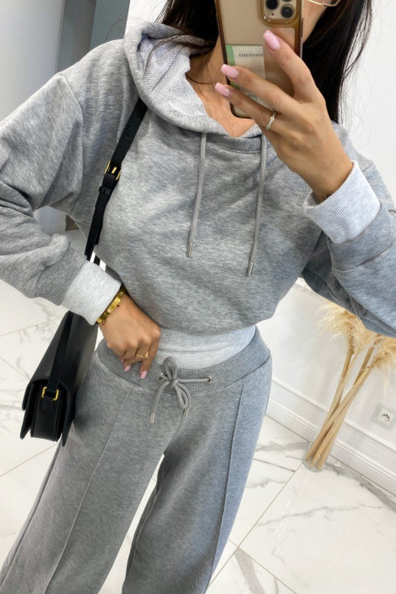 WOMEN LONG SLEEVE PULLOVER HOODIE AND PANTS SET