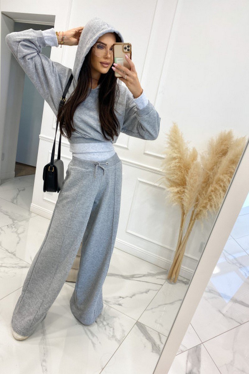 WOMEN LONG SLEEVE PULLOVER HOODIE AND PANTS SET