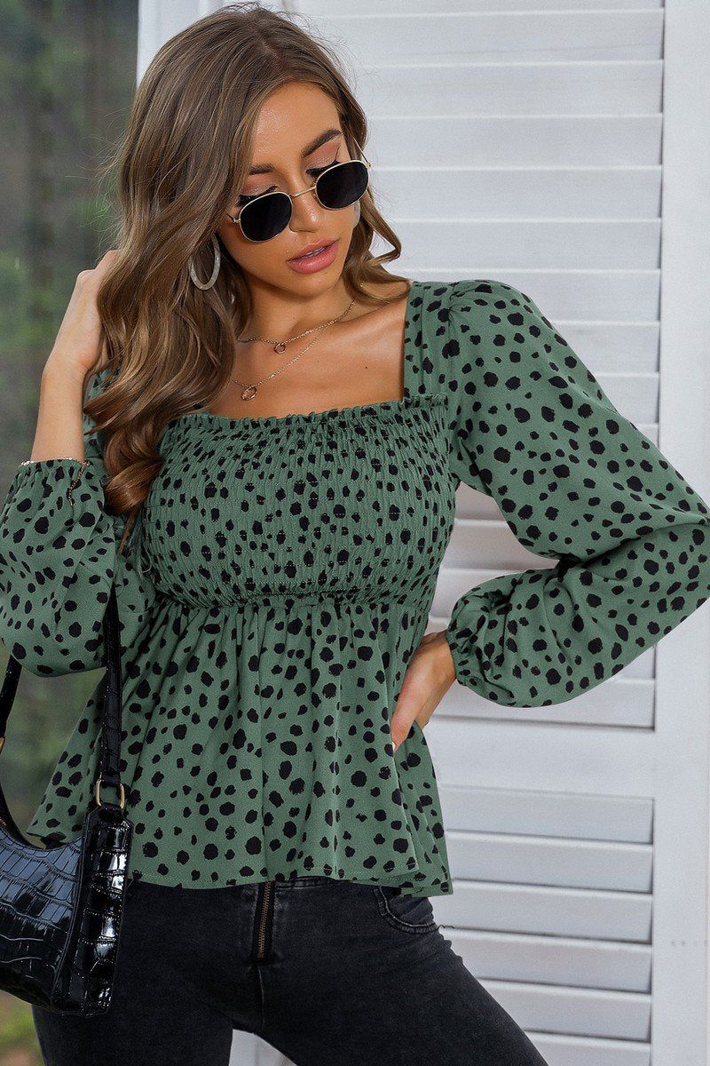 WOMEN LEOPARD PATTERN SHIRRED SQUARE NECK TUNIC
100% POLYESTER
SIZE S-M-L
MADE IN CHINA