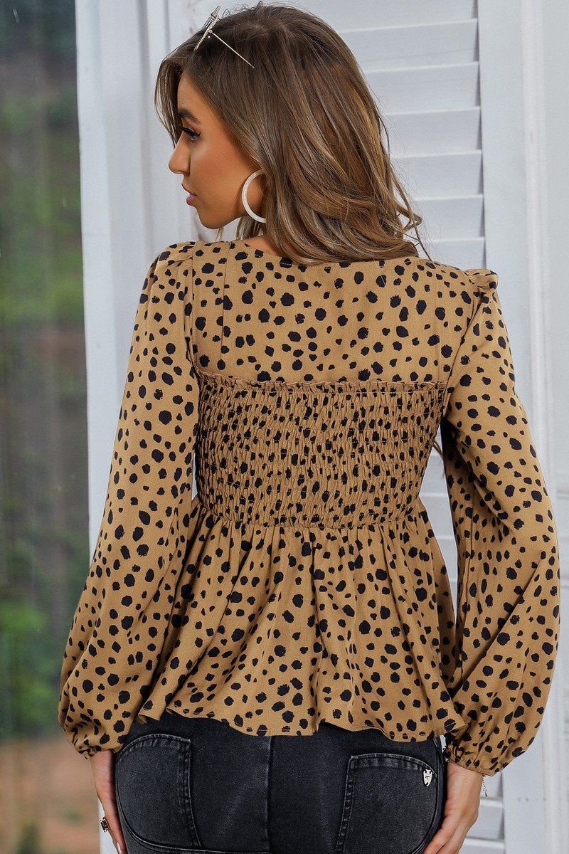 WOMEN LEOPARD PATTERN SHIRRED SQUARE NECK TUNIC
100% POLYESTER
SIZE S-M-L
MADE IN CHINA