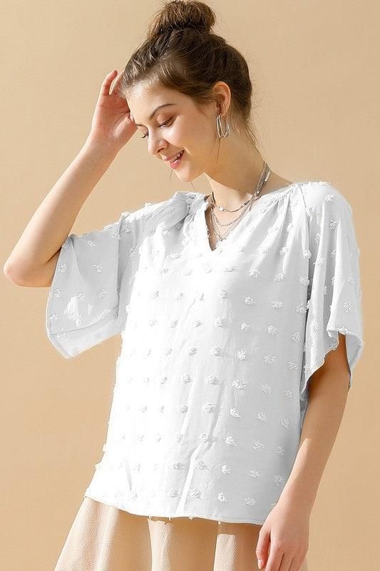 V NECK DOT DETAILED SHORT SLEEVE TOP - Doublju