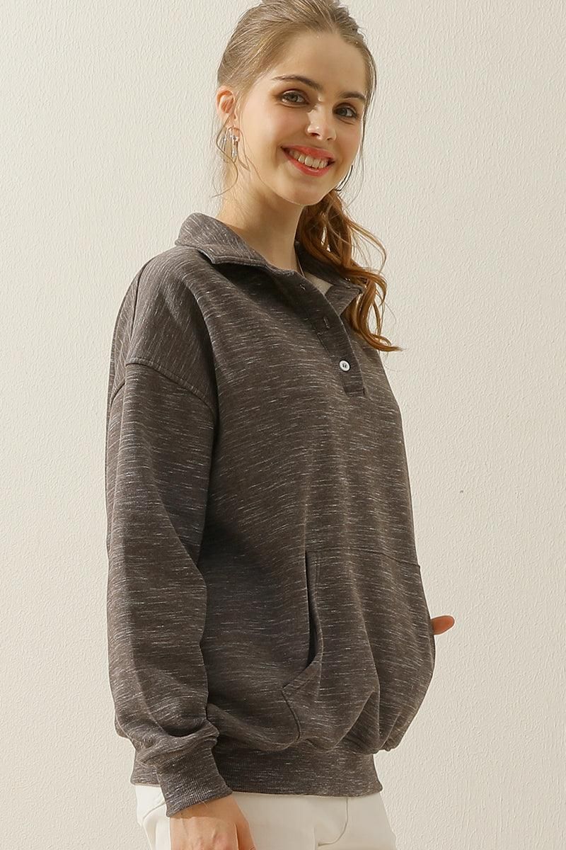 BOTTON COLLAR SWEATSHIRT WITH KANGAROO POCKET - Doublju