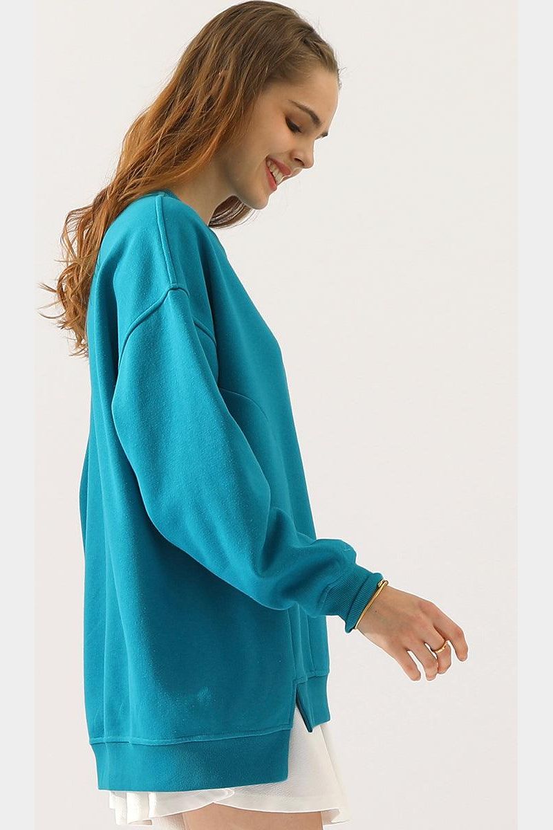 LONG SLEEVE ROUND NECK CUT HEM SWEATSHIRT - Doublju