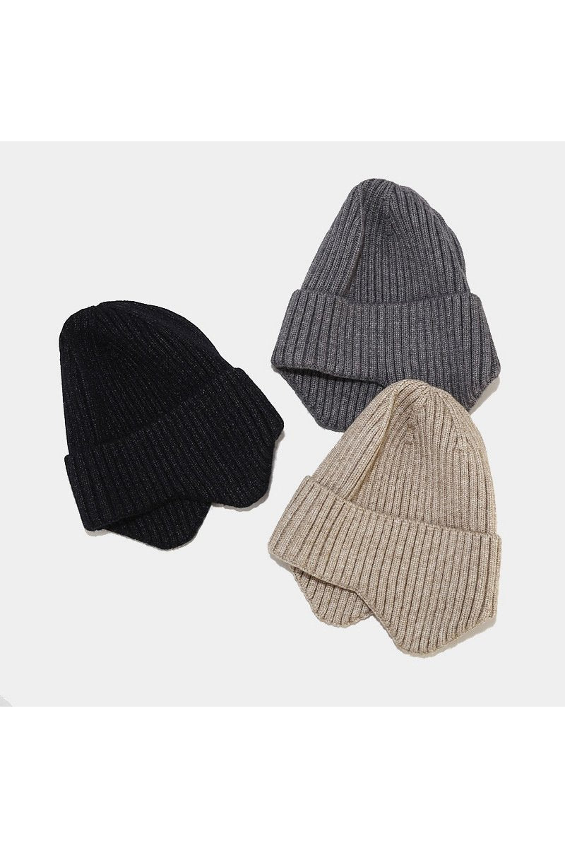 KNITTED SOLID CASUAL BEANIE