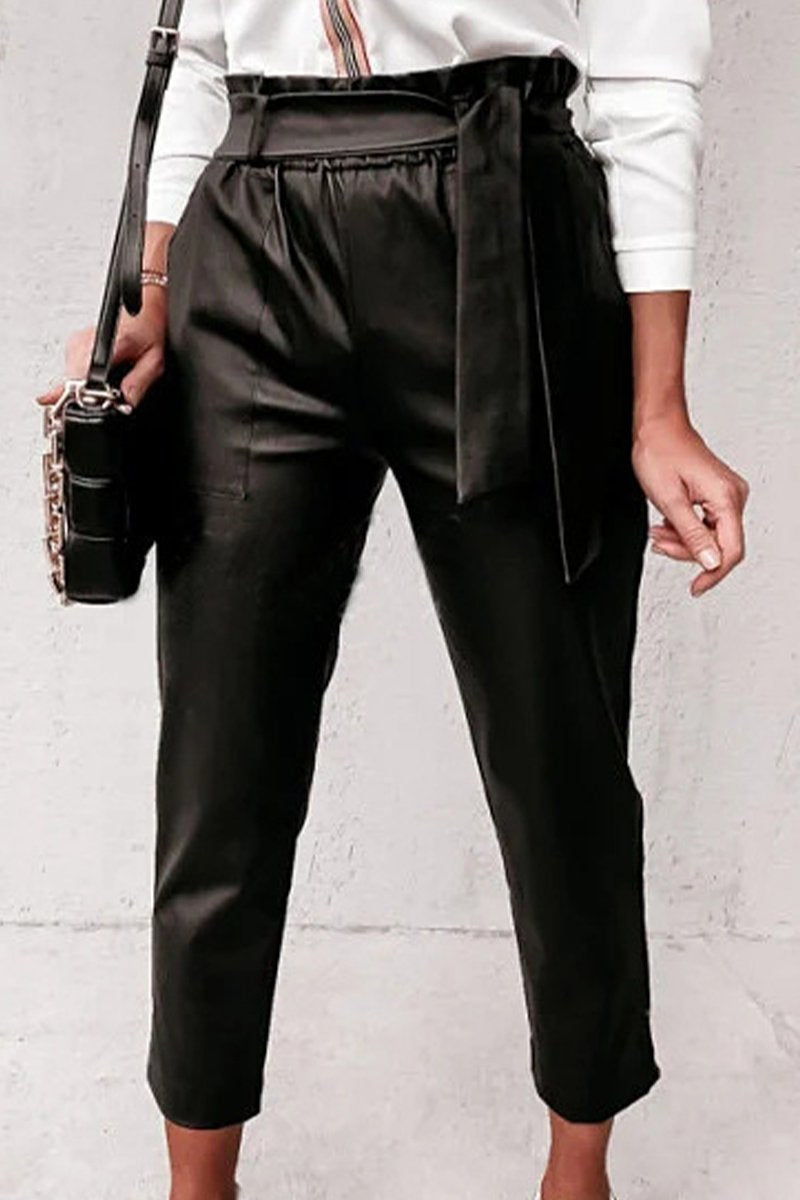 WOMEN BELTED PU LEATHER CAPRI LENGTH CASUAL PANTS