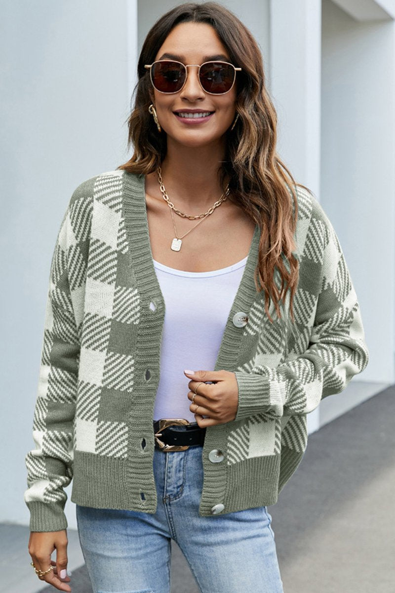 WOMEN OVERSIZED LOOSE FIT PLAID BUTTONED CARDIGAN